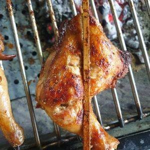 ไก่ย่างน่องติดสะโพก,ปีกไก่ย่าง