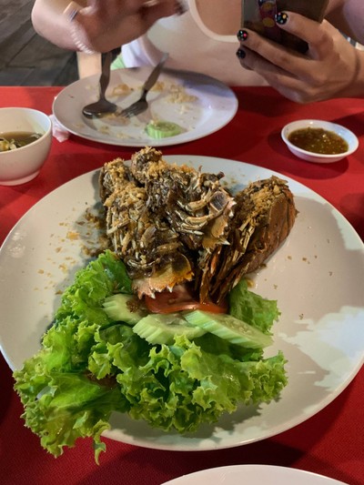 กั้งทอดกระเทียม