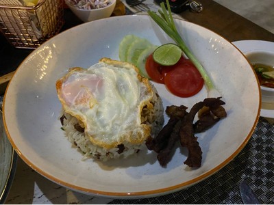 ข้าวผัดเนื้อเค็ม