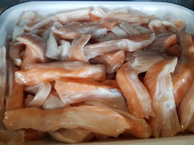 แซลม่อน