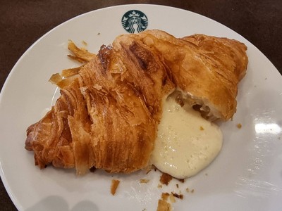Milky Cream Croissant
