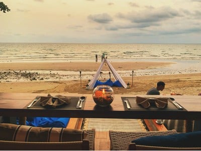 The Fil Bar & Restaurant