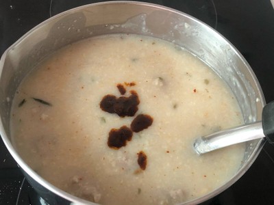 วิธีทำ โจ๊กหมูต้มยำกุ้ง วิธีทำ โจ๊กหมูต้มยำกุ้ง