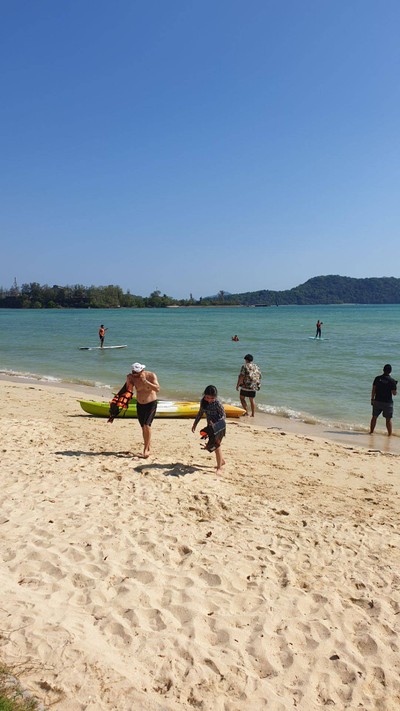 สระว่ายน้ำ/ชายหาด