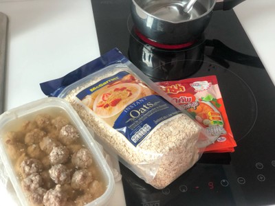 วิธีทำ โจ๊กหมูต้มยำกุ้ง วิธีทำ โจ๊กหมูต้มยำกุ้ง