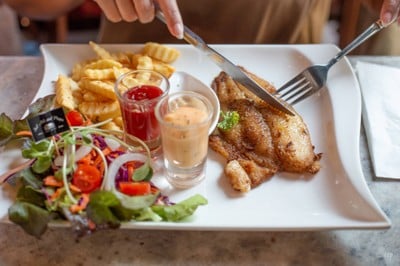 เมนูของร้าน Set Arts And Props Cafe And Bistro