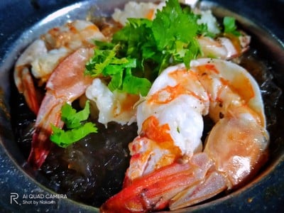 กุ้งอบวุ้นเส้น