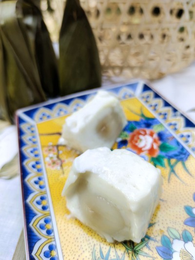 ขนมสามสุก