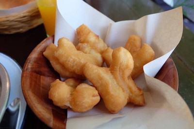 ปาท่องโก๋