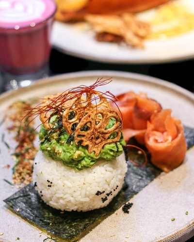 Avocado Onigiri