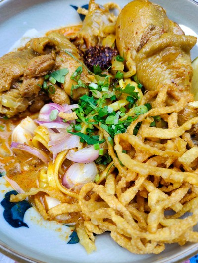 ข้าวซอยไก่