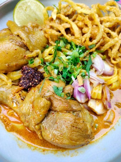 ข้าวซอยไก่