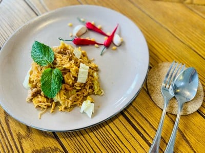 สุกี้อี่นาย 蘇琪女士. เนินมะปราง สุกี้อี่นาย 蘇琪女士. เนินมะปราง