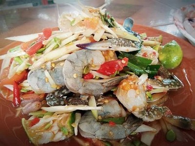 อาหาร หรือ เครื่องดื่ม