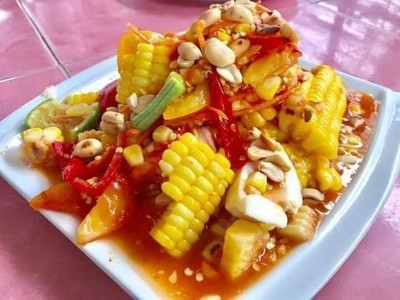 ตำข้าวโพดไข่เค็ม