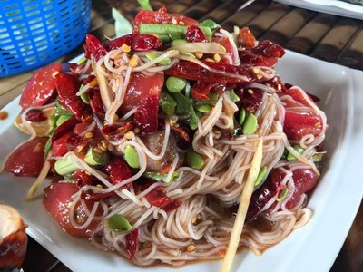 ตำขนมจีน