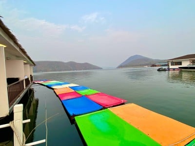 บริเวณโดยรอบ