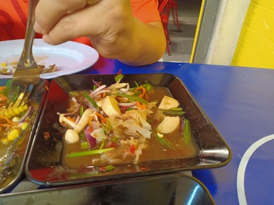 อาหาร หรือ เครื่องดื่ม