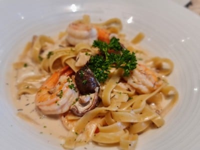 Fettuccine Cream Sauce With Prawn