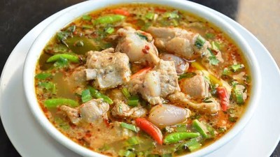 ต้มแซ่บกระดูกหมู