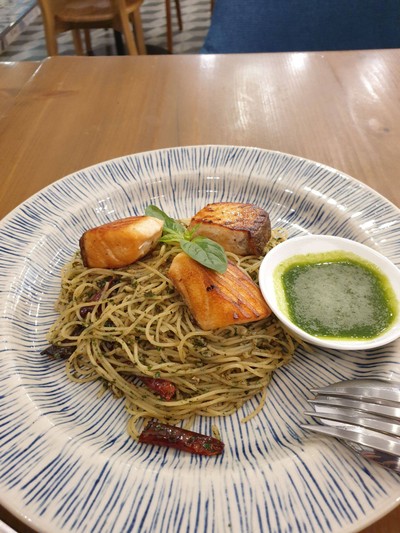 Grill Salmon Spagetti