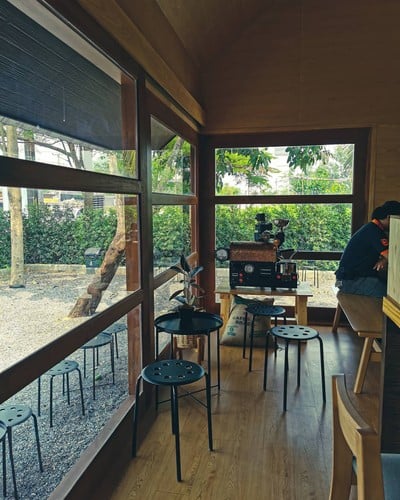 บรรยากาศ 28 Days Off - Specialty Coffee