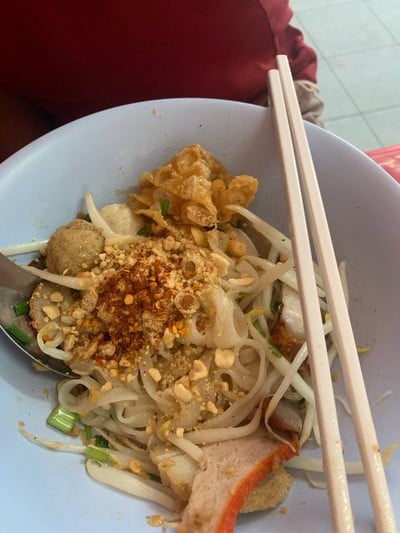 เล็กแห้ง