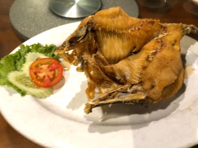 ปลากะพงทอดน้ำปลา