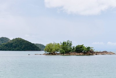 หนีความวุ่นวาย...ไปพักกายพักใจที่ "เกาะไม้ซี้โฮมสเตย์ จ.ตราด