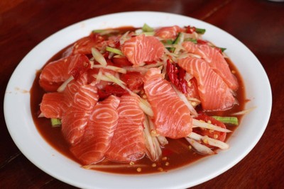 ตำแซลมอน