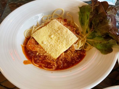 สปาเก็ตตี้ซอสมะเขือเทศชีสกุ้ง