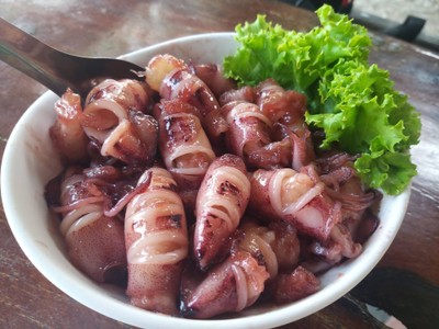 ปลาหมึกไข่ต้มหวาน