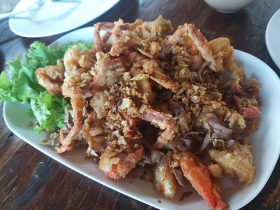 ปูนิ่มทอดกระเทียม
