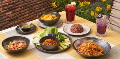 คั่วกลิ้ง+ผักสด ทองหล่อ