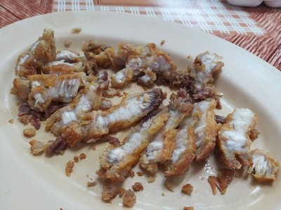 หมูกรอบ เรื่มขายเวลา 18.00  น.