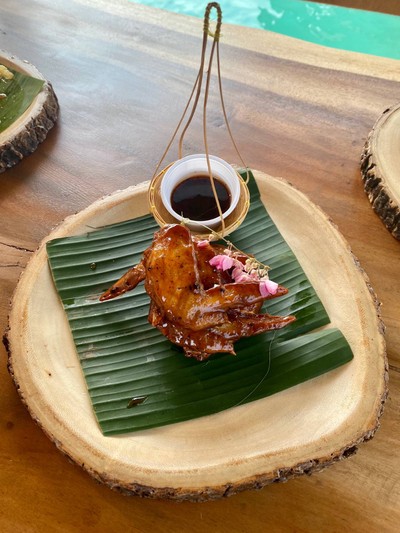 ปีกไก่ทอดซอสบาร์บีคิว