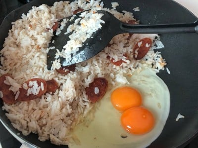 วิธีทำ ข้าวผัดกุนเชียง วิธีทำ ข้าวผัดกุนเชียง