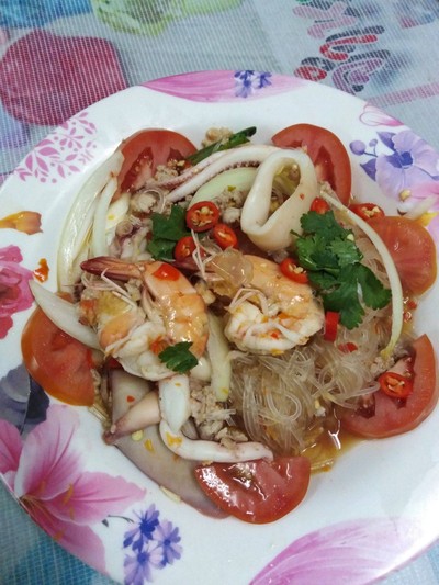 ยำวุ้นเส้นรวมมิตร