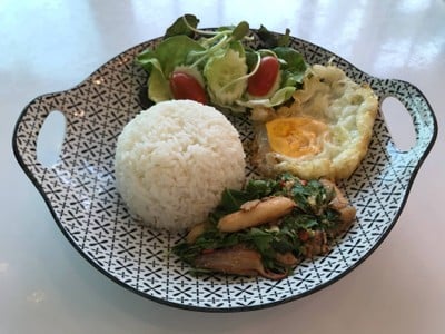 ข้าวกระเพราปู