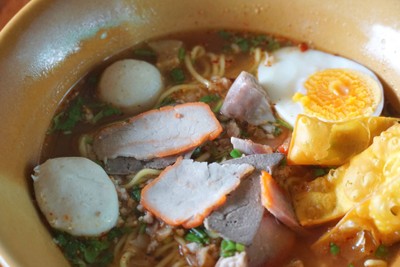บะหมี่ต้มยำหมูมะนาว + ไข่ (พิเศษ)