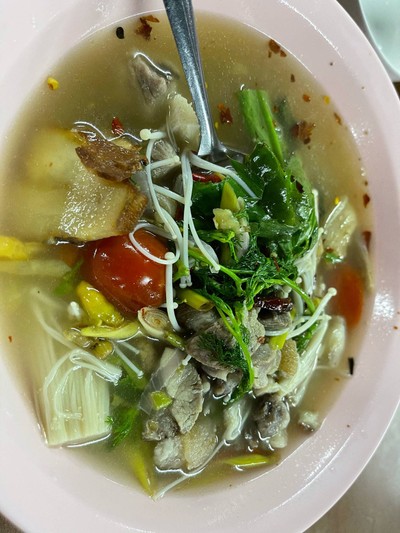 ต้มยำขาหมู