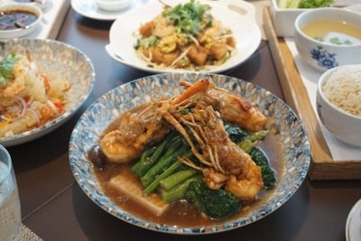 เมนูของร้าน เรือนต้น มณเฑียร สุรวงศ์