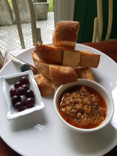 อาหาร หรือ เครื่องดื่ม