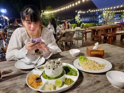 อุ่นใจ ริเวอร์ไซด์ Ounjai Riverside