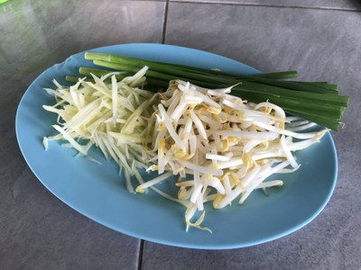 ผัดไทยกุ้งสด