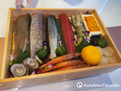 อาหาร หรือ เครื่องดื่ม