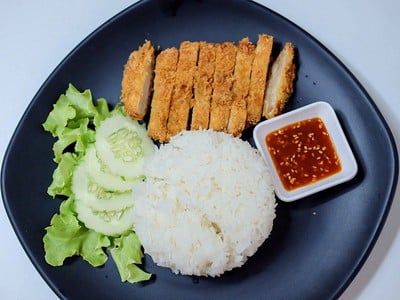 ข้าวหน้าหมูทอดทงคัตสึ