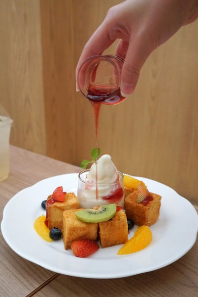 Mr.Sugi Toast with Soft Cream