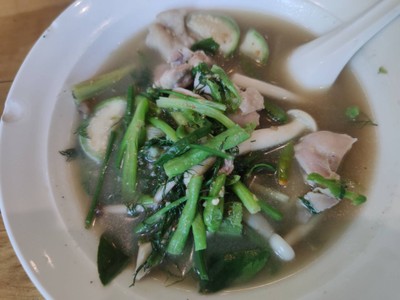 แกงอ่อมไก่