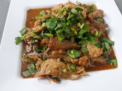 อาหาร หรือ เครื่องดื่ม